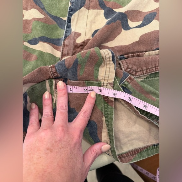 BDG Camouflage Cargo Shorts - Picture 9 of 9